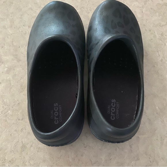 CROCS Womens Neria Pro II Graphic Clog - Picture 6 of 10